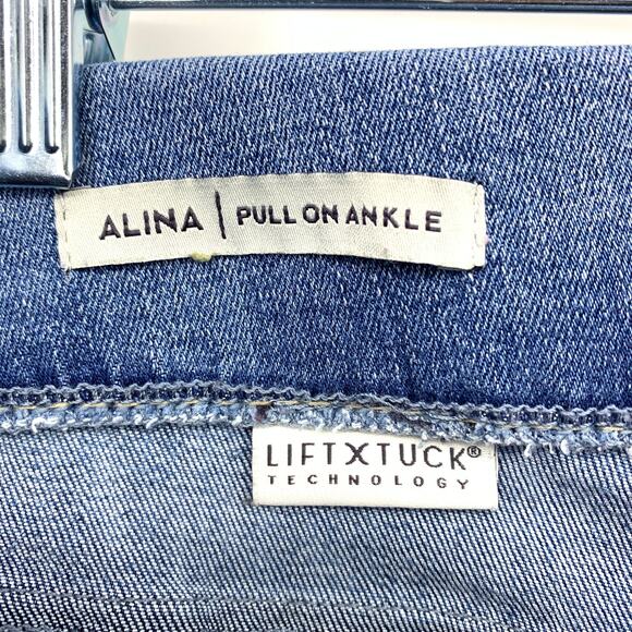 NYDJ Alina Pull On Ankle Jeans Womens SIze 12 Elastic Waist LIght Wash Blue - Picture 5 of 8